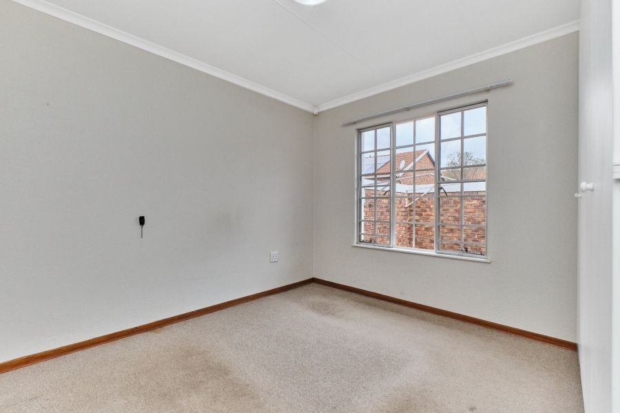 2 Bedroom Property for Sale in Honeydew Grove Gauteng