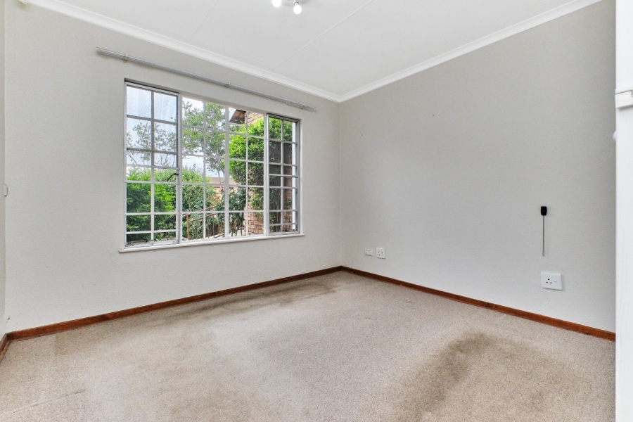 2 Bedroom Property for Sale in Honeydew Grove Gauteng