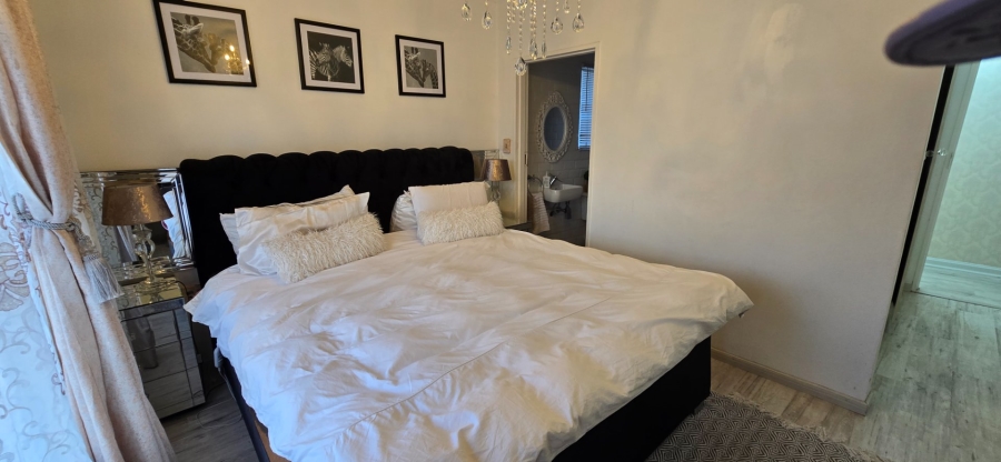 2 Bedroom Property for Sale in Crystal Park Gauteng