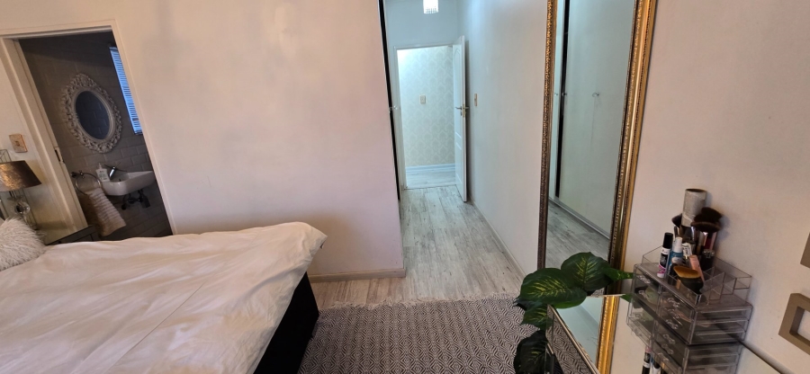 2 Bedroom Property for Sale in Crystal Park Gauteng