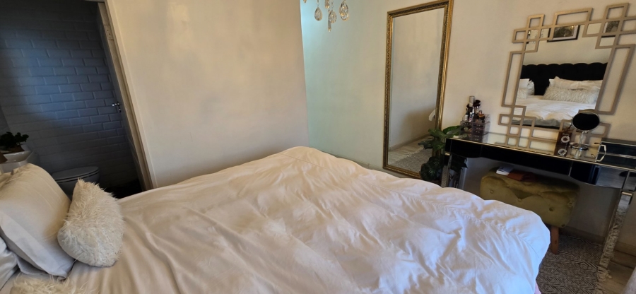 2 Bedroom Property for Sale in Crystal Park Gauteng