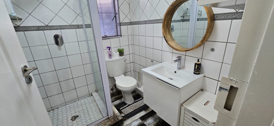 2 Bedroom Property for Sale in Crystal Park Gauteng