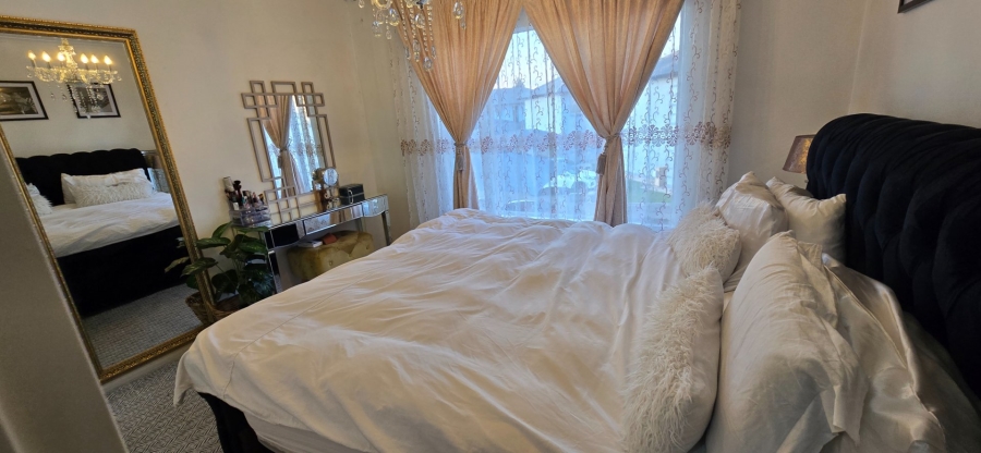 2 Bedroom Property for Sale in Crystal Park Gauteng