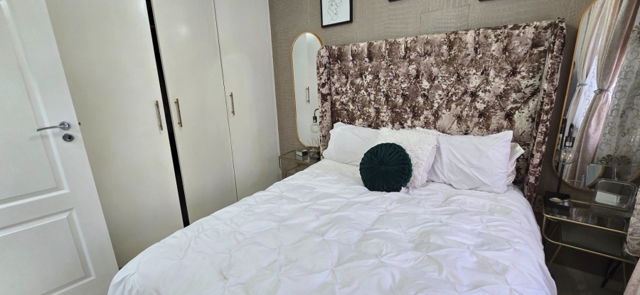 2 Bedroom Property for Sale in Crystal Park Gauteng