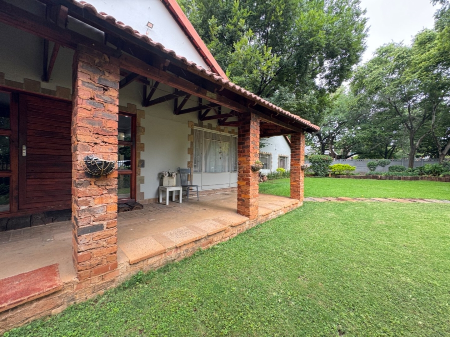 8 Bedroom Property for Sale in Lyttelton Manor Gauteng