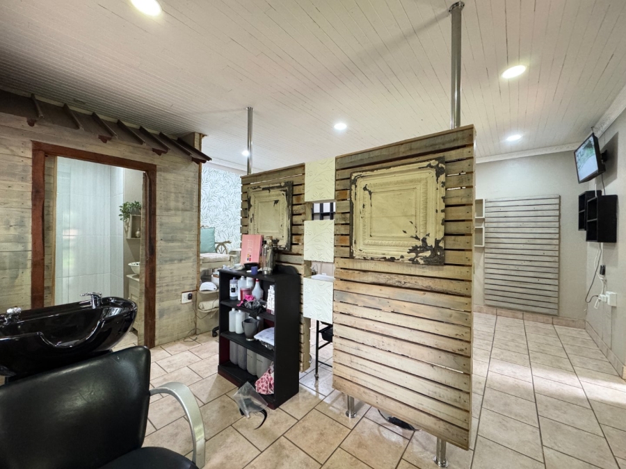 8 Bedroom Property for Sale in Lyttelton Manor Gauteng