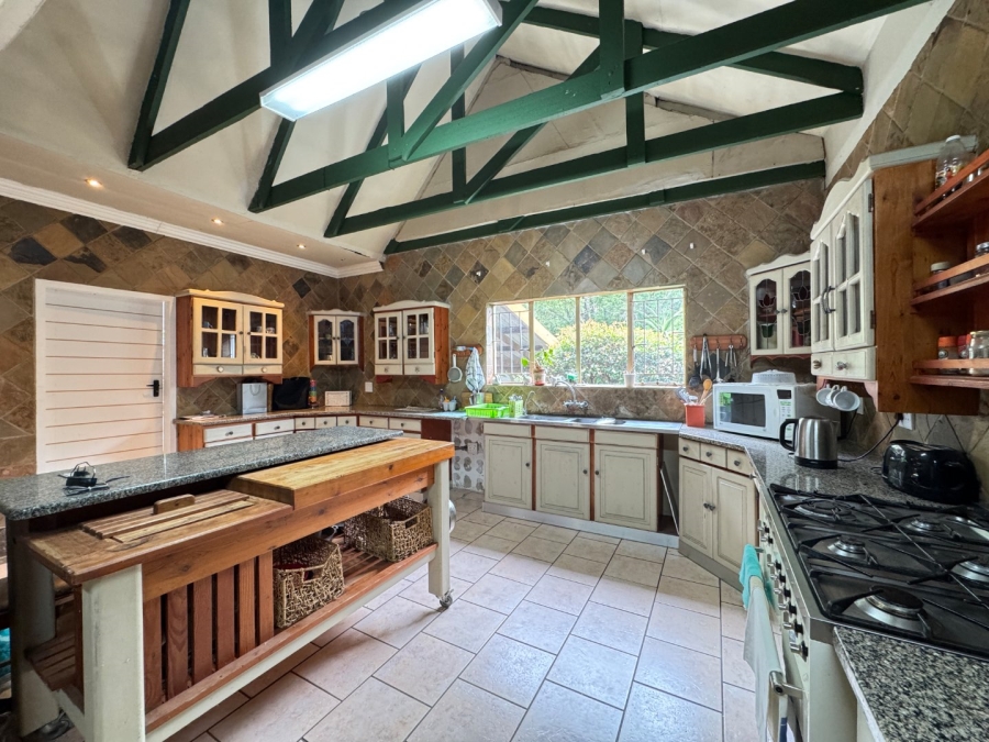 8 Bedroom Property for Sale in Lyttelton Manor Gauteng