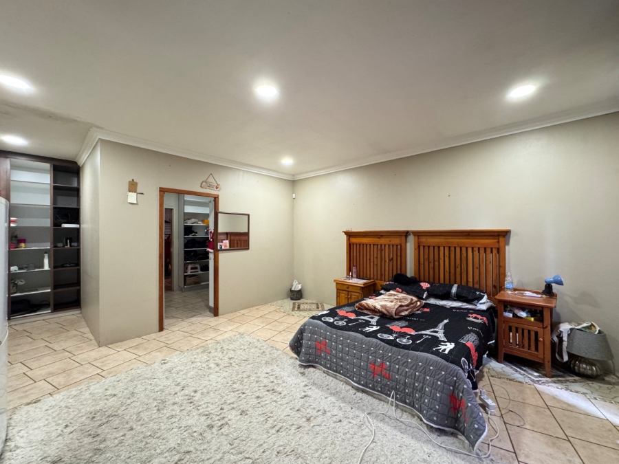 8 Bedroom Property for Sale in Lyttelton Manor Gauteng