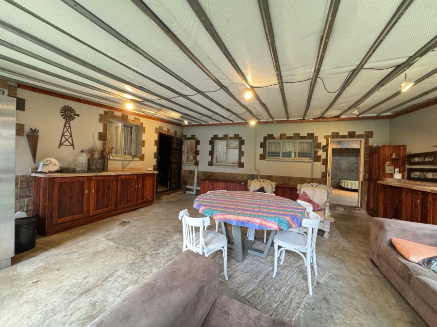 8 Bedroom Property for Sale in Lyttelton Manor Gauteng