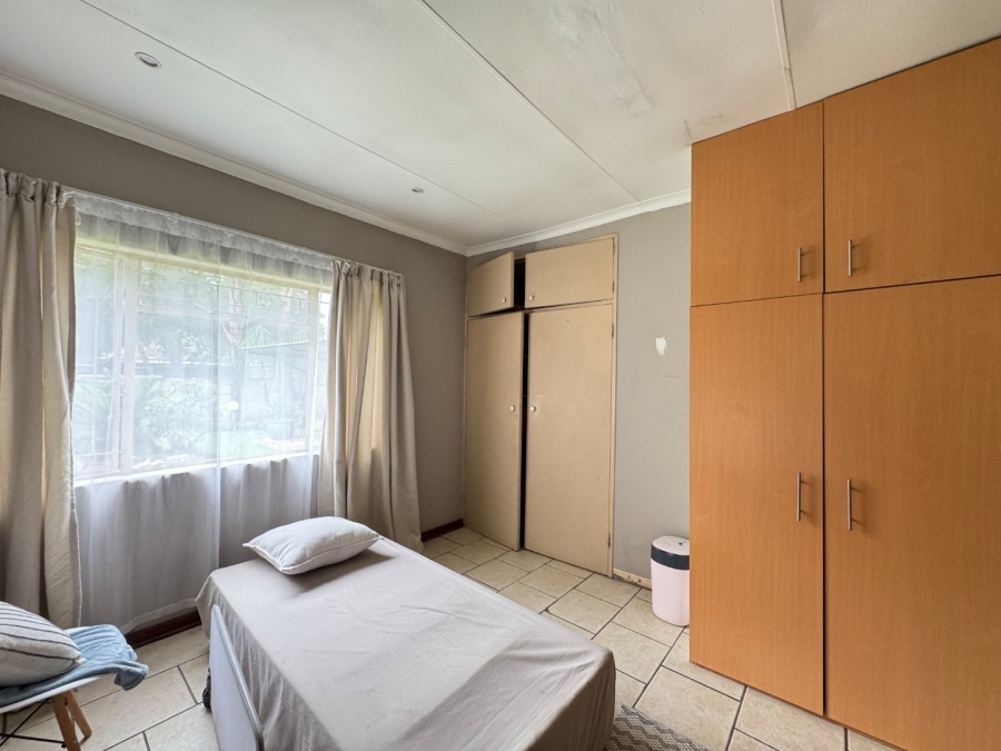 8 Bedroom Property for Sale in Lyttelton Manor Gauteng