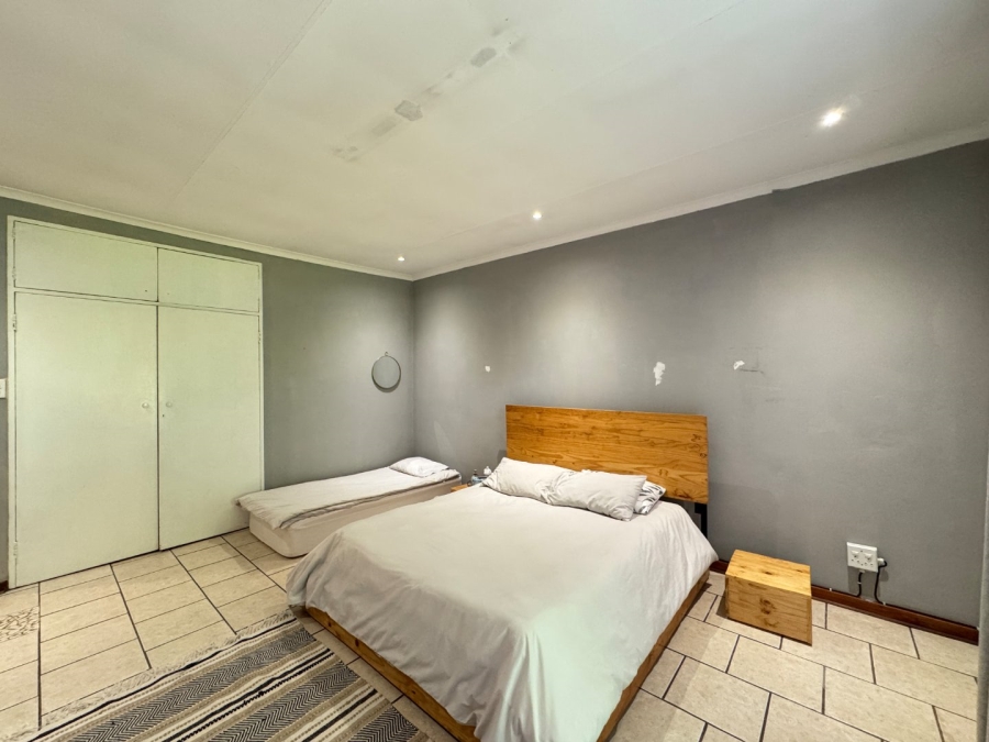 8 Bedroom Property for Sale in Lyttelton Manor Gauteng