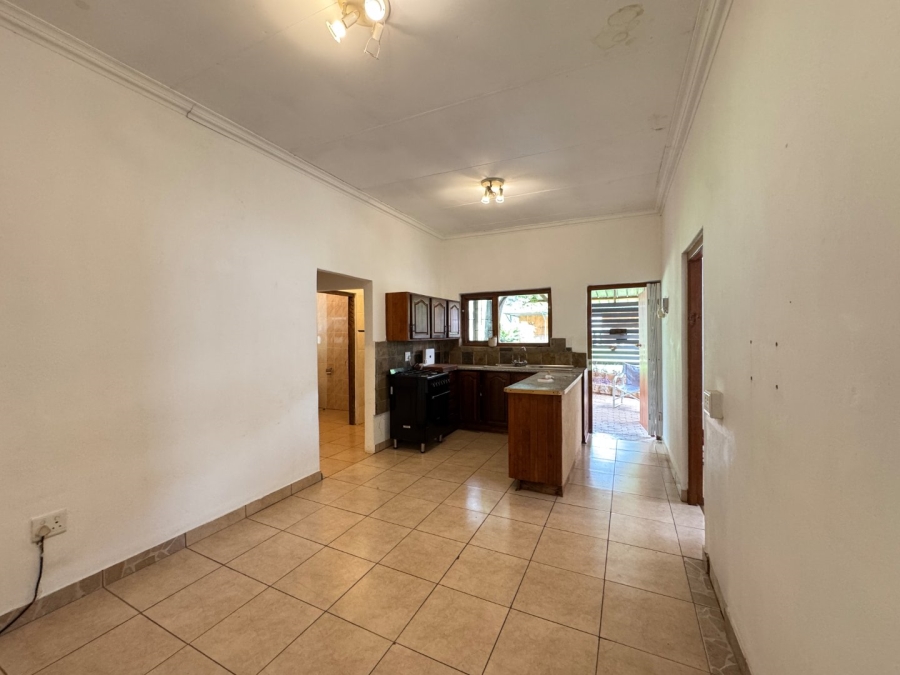 8 Bedroom Property for Sale in Lyttelton Manor Gauteng