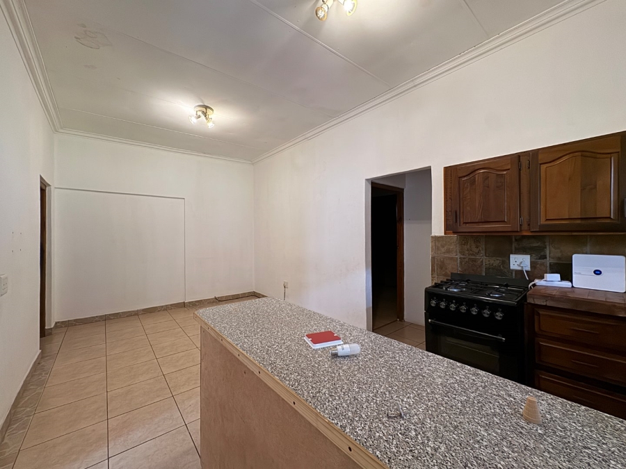 8 Bedroom Property for Sale in Lyttelton Manor Gauteng