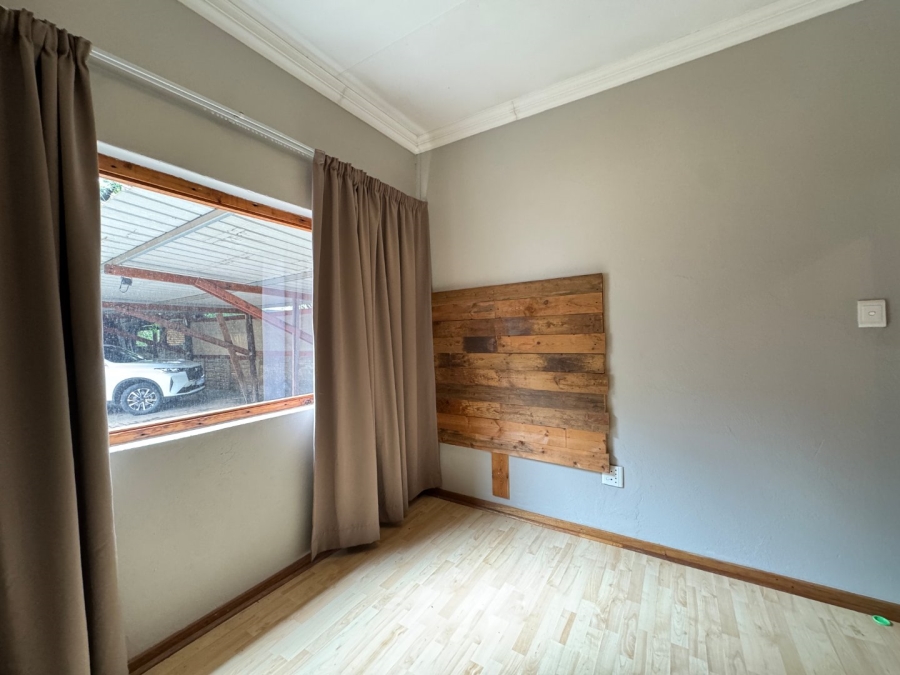 8 Bedroom Property for Sale in Lyttelton Manor Gauteng