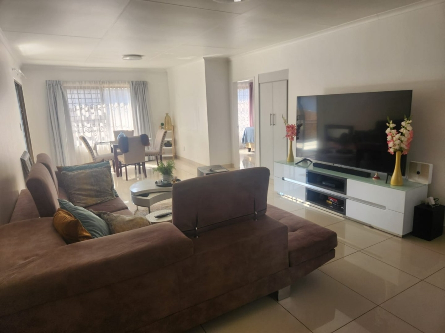 3 Bedroom Property for Sale in Parkrand Gauteng