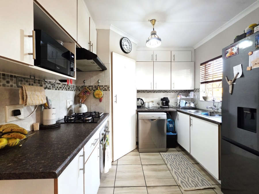 2 Bedroom Property for Sale in Meyerspark Gauteng