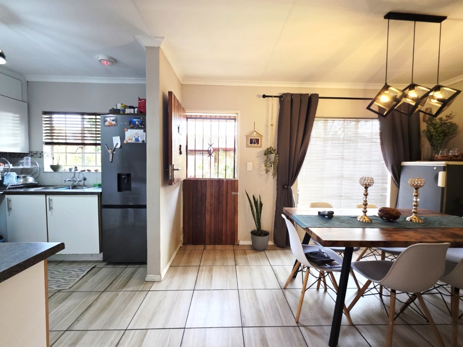 2 Bedroom Property for Sale in Meyerspark Gauteng