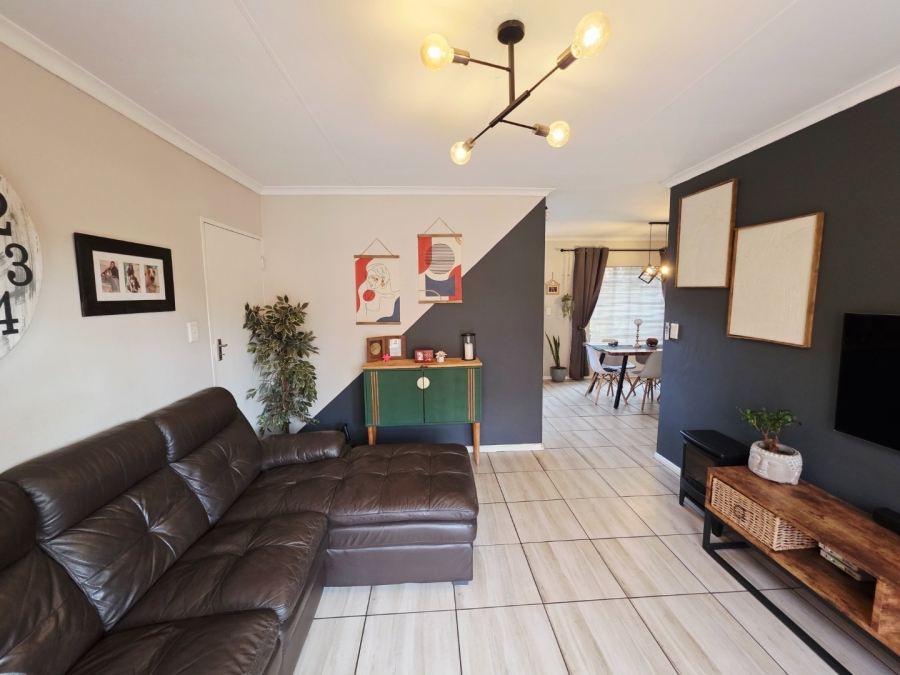 2 Bedroom Property for Sale in Meyerspark Gauteng