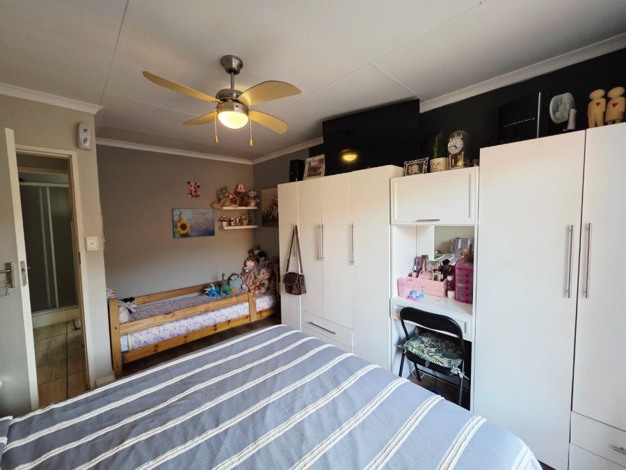 2 Bedroom Property for Sale in Meyerspark Gauteng