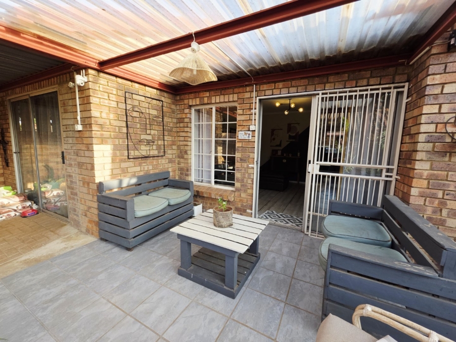 2 Bedroom Property for Sale in Meyerspark Gauteng