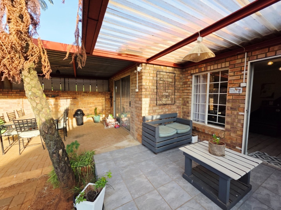 2 Bedroom Property for Sale in Meyerspark Gauteng