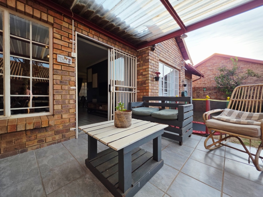 2 Bedroom Property for Sale in Meyerspark Gauteng