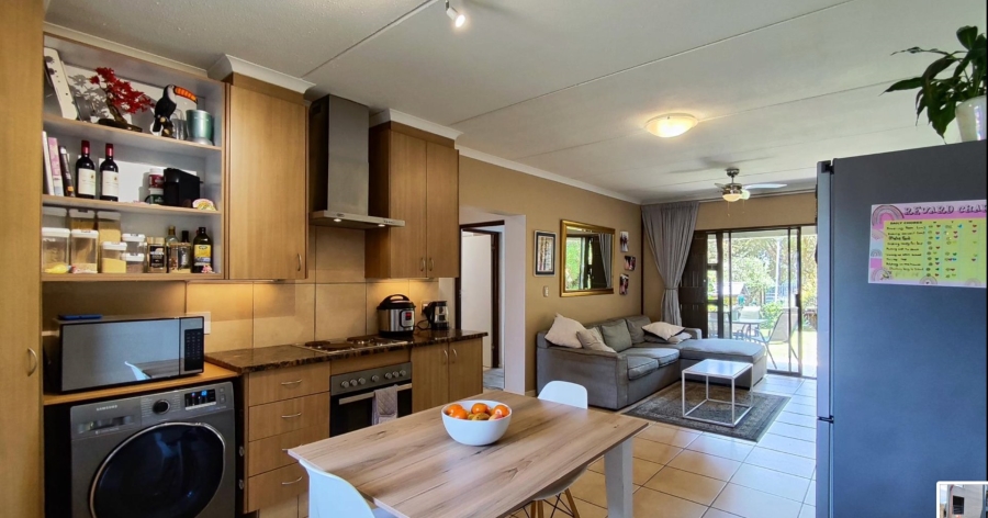 2 Bedroom Property for Sale in Greenstone Hill Gauteng