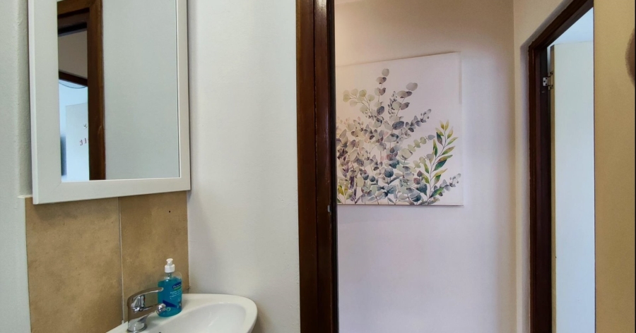 2 Bedroom Property for Sale in Greenstone Hill Gauteng