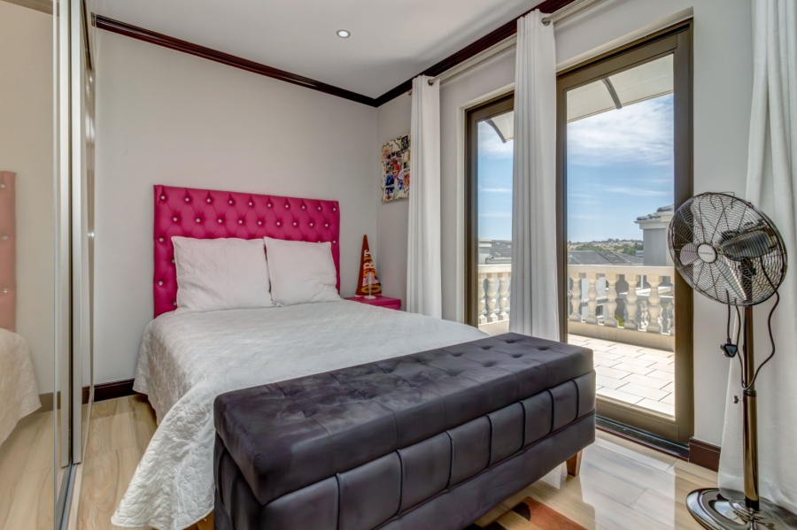 3 Bedroom Property for Sale in Maroeladal Gauteng