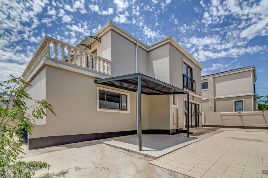 3 Bedroom Property for Sale in Maroeladal Gauteng