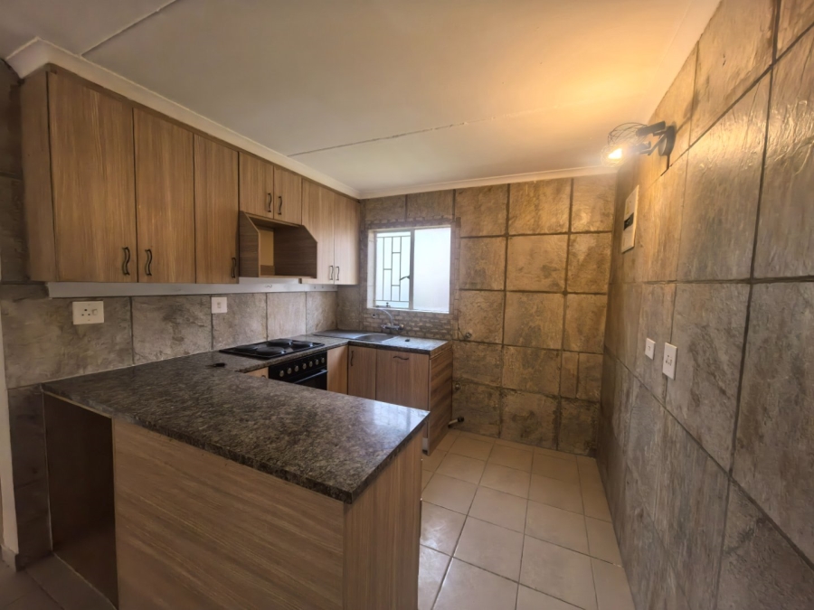 2 Bedroom Property for Sale in Beyers Park Gauteng