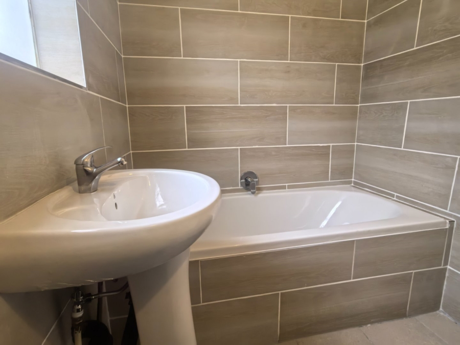 2 Bedroom Property for Sale in Beyers Park Gauteng