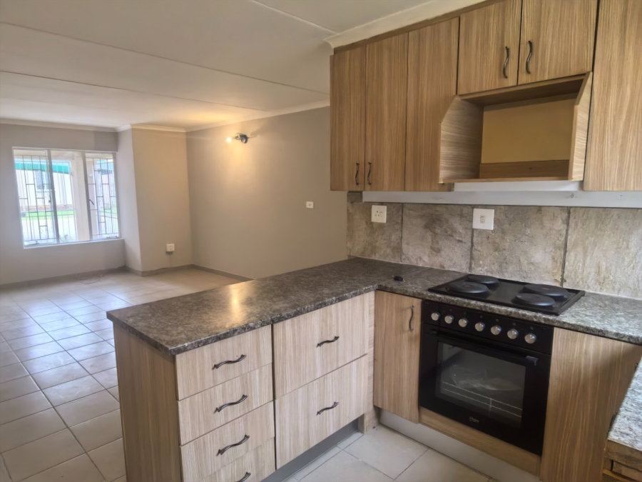 2 Bedroom Property for Sale in Beyers Park Gauteng