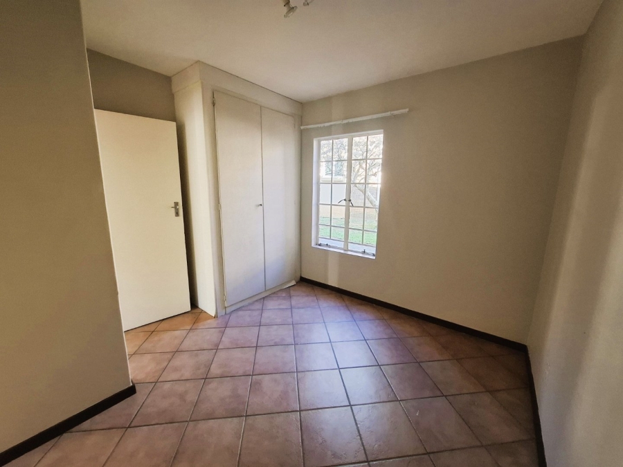 To Let 2 Bedroom Property for Rent in Mooikloof Ridge Gauteng