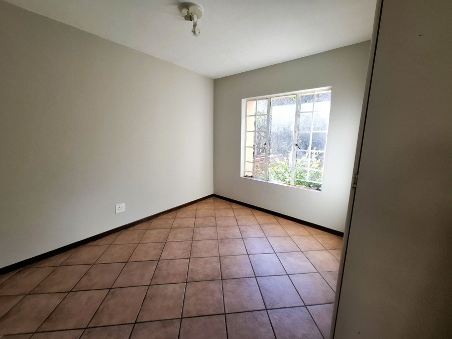 To Let 2 Bedroom Property for Rent in Mooikloof Ridge Gauteng