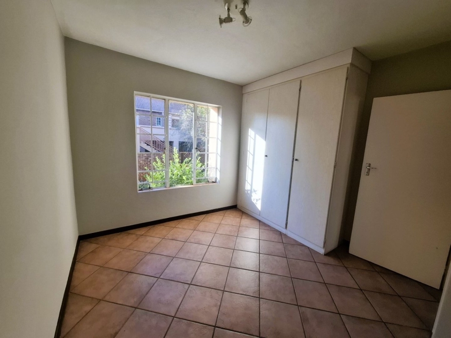 To Let 2 Bedroom Property for Rent in Mooikloof Ridge Gauteng