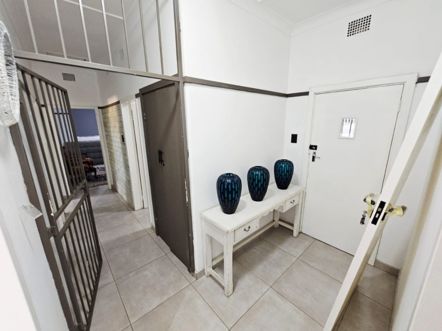 To Let 3 Bedroom Property for Rent in Groenkloof Gauteng