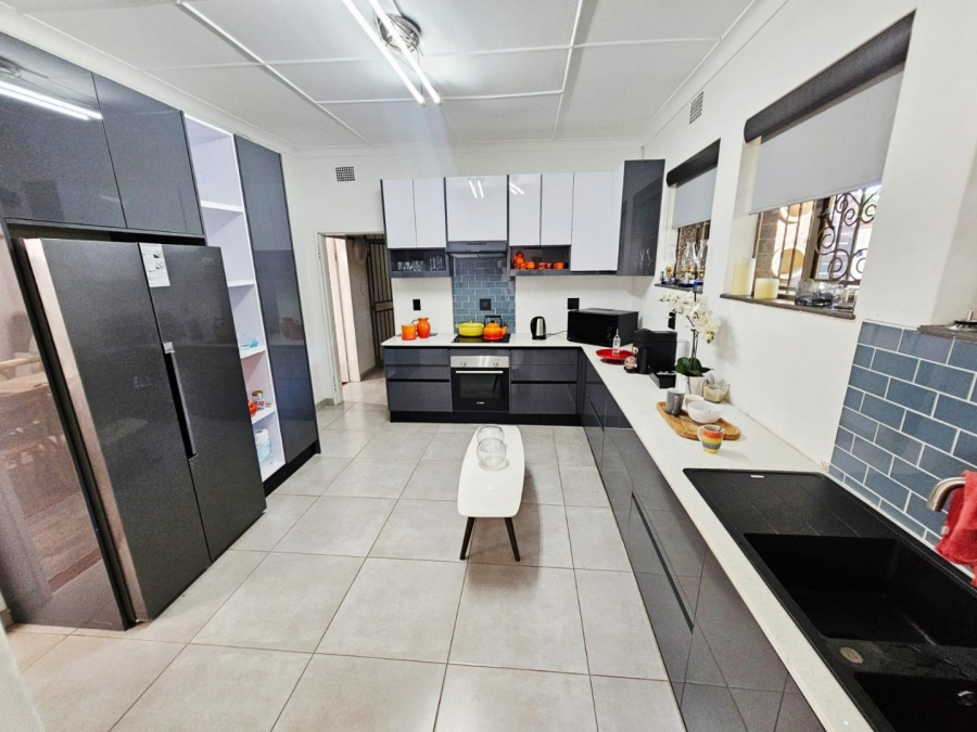 To Let 3 Bedroom Property for Rent in Groenkloof Gauteng