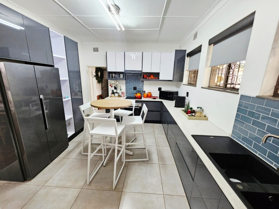 3 Bedroom Property for Sale in Groenkloof Gauteng