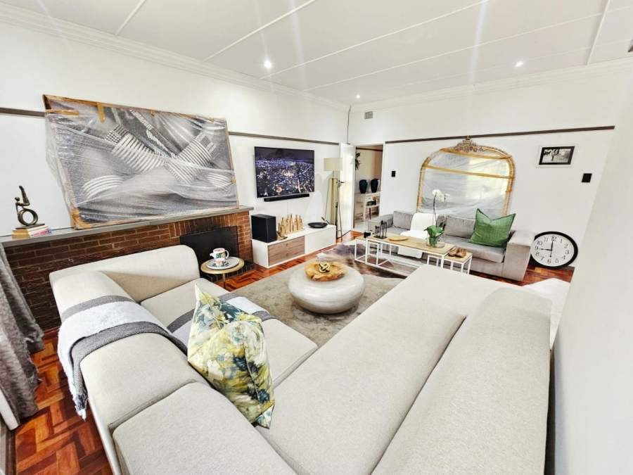 3 Bedroom Property for Sale in Groenkloof Gauteng