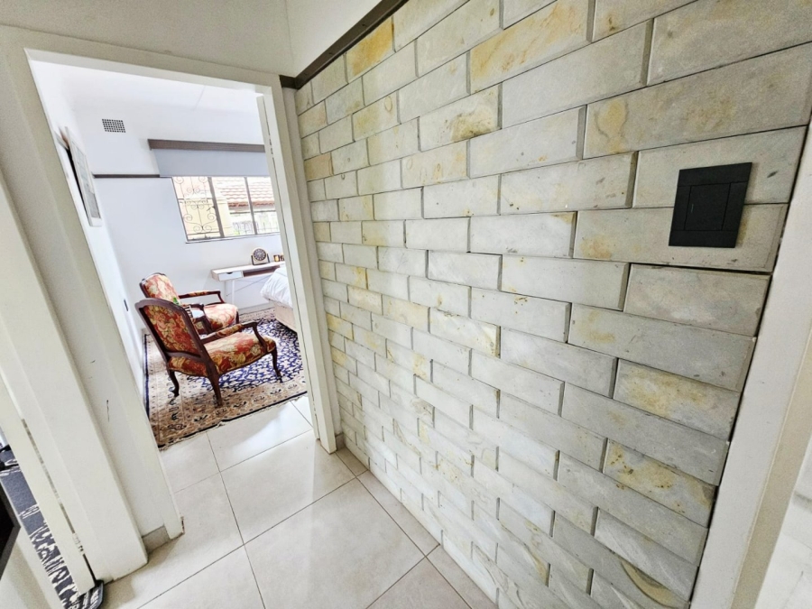 3 Bedroom Property for Sale in Groenkloof Gauteng
