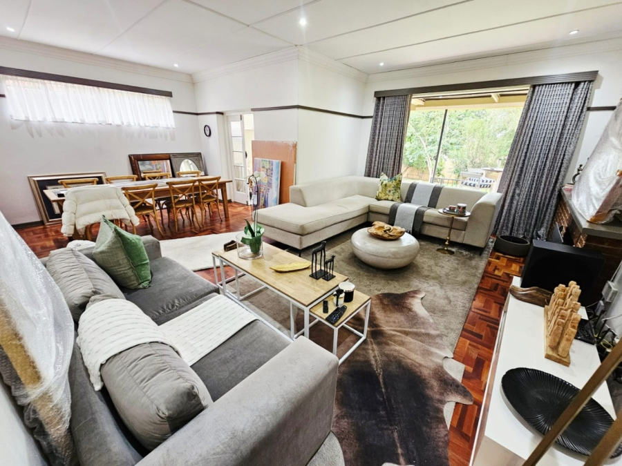 3 Bedroom Property for Sale in Groenkloof Gauteng