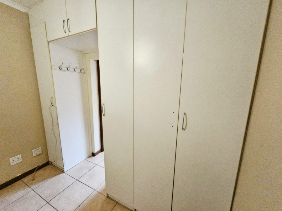 To Let 1 Bedroom Property for Rent in Zwartkop Gauteng