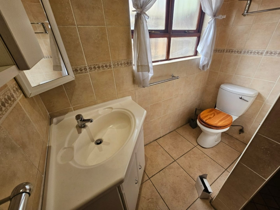 To Let 1 Bedroom Property for Rent in Zwartkop Gauteng