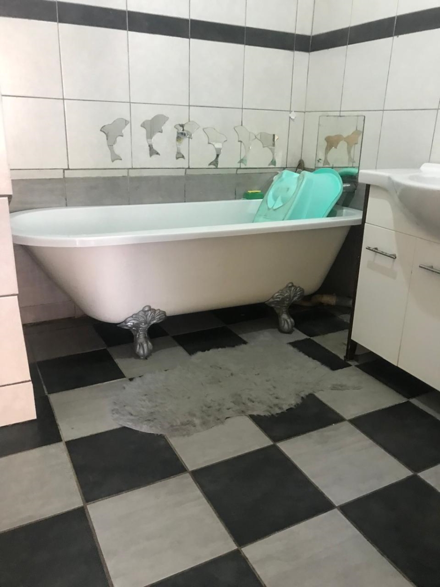 3 Bedroom Property for Sale in Proclamation Hill Gauteng
