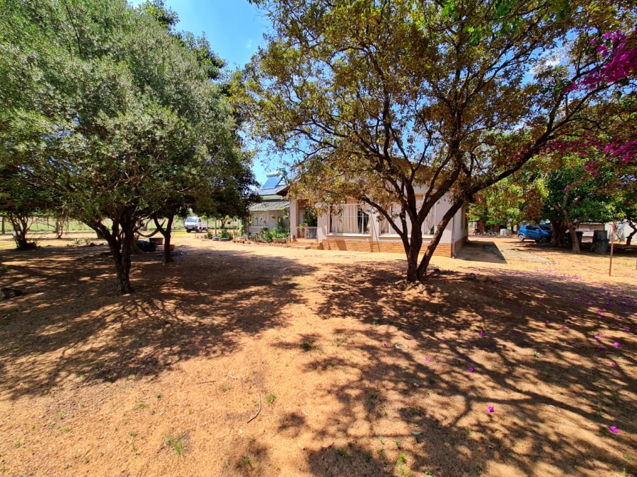 Commercial Property for Sale in Kromdraai Gauteng