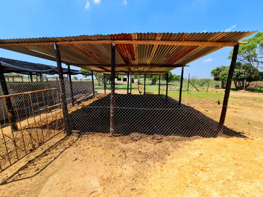 Commercial Property for Sale in Kromdraai Gauteng