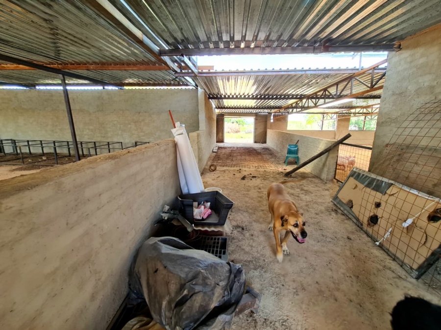 Commercial Property for Sale in Kromdraai Gauteng