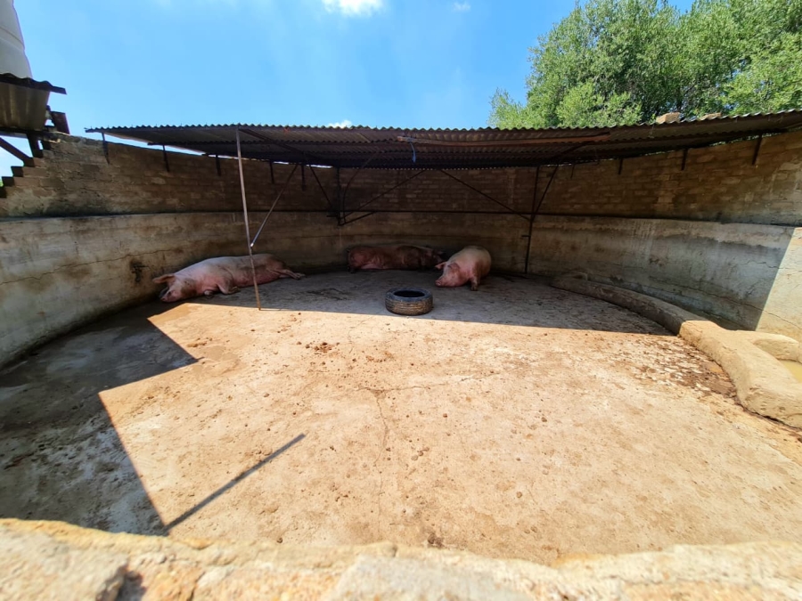 Commercial Property for Sale in Kromdraai Gauteng