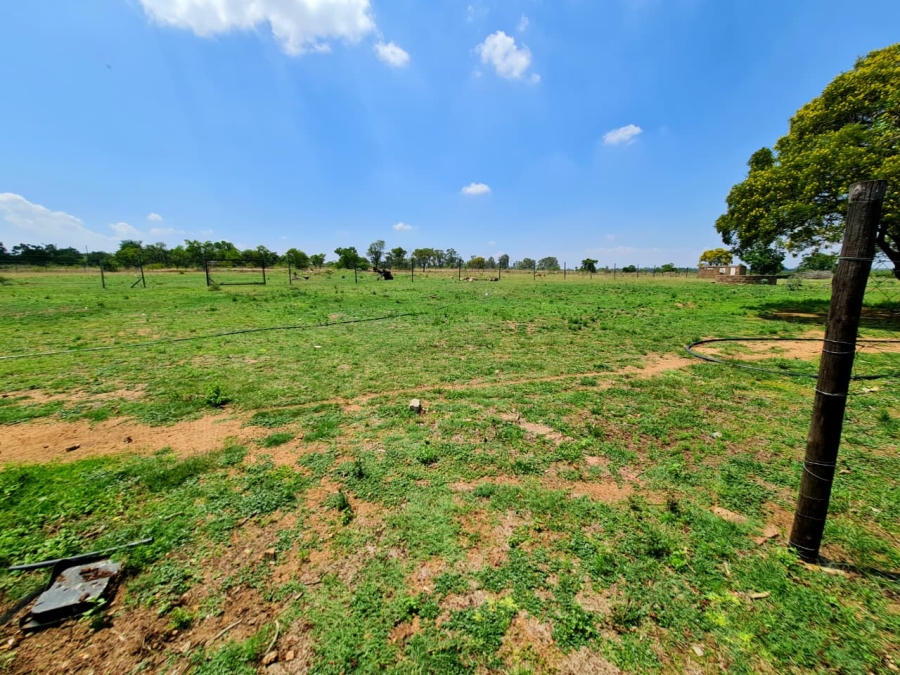 Commercial Property for Sale in Kromdraai Gauteng